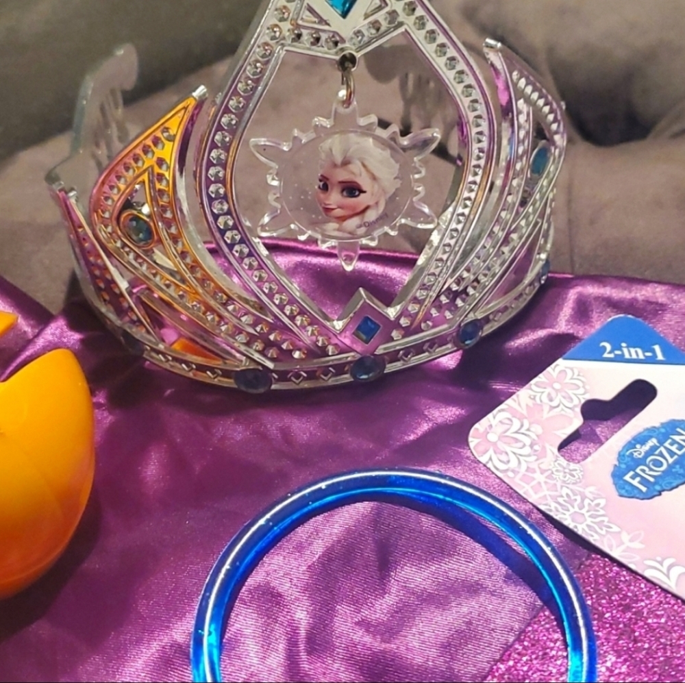 Frozen - Elsa coronation Day playset ages 4-6